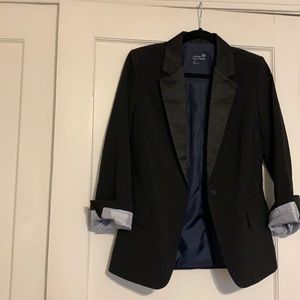 American Eagle black blazer